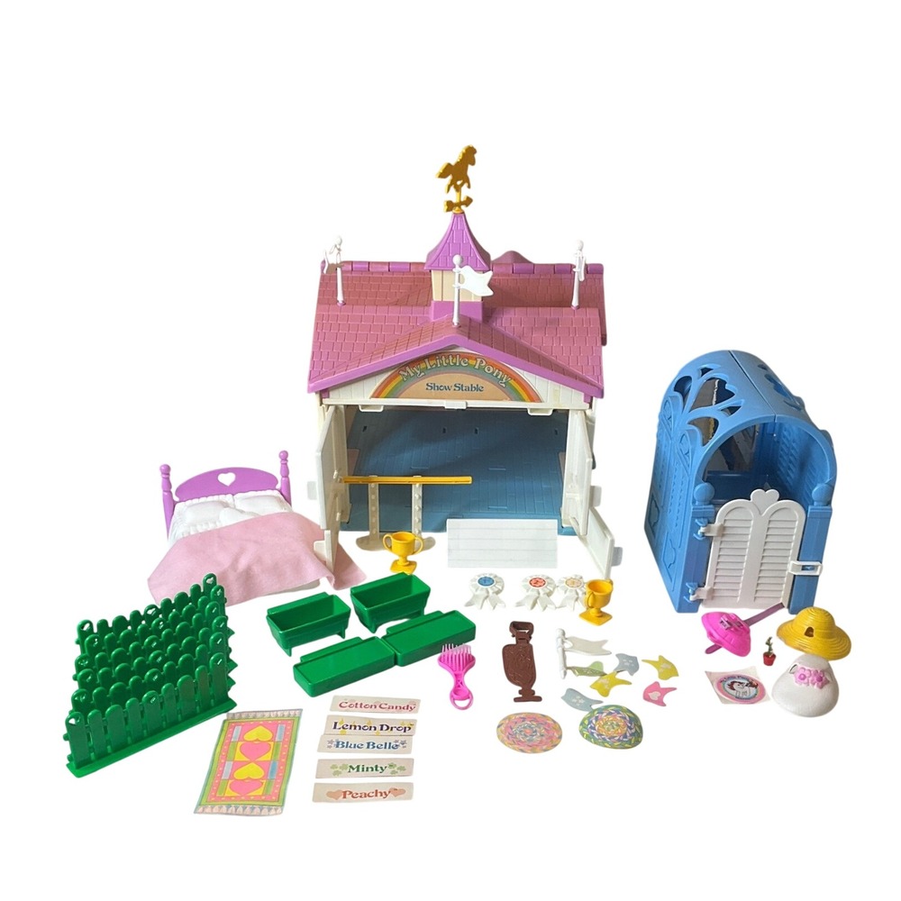 Vtg My Little Pony Show Stable 1983 83 & My Pretty Parlor Play Set Accessories